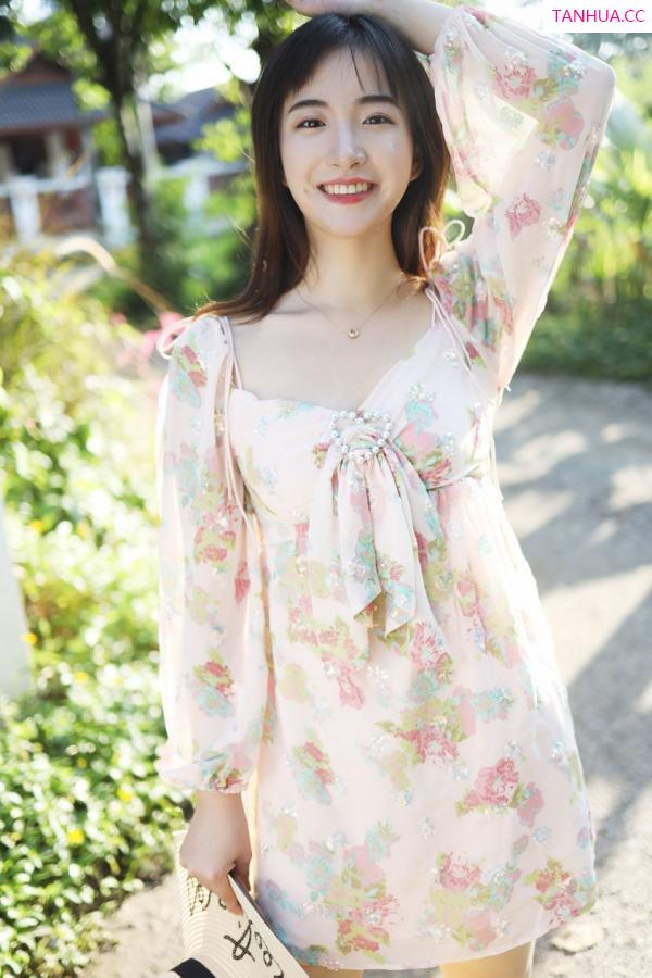 龚天艺 艺儿拿铁 [XIUREN]高清写真图 2019.12.30 艺儿拿铁第30张图片